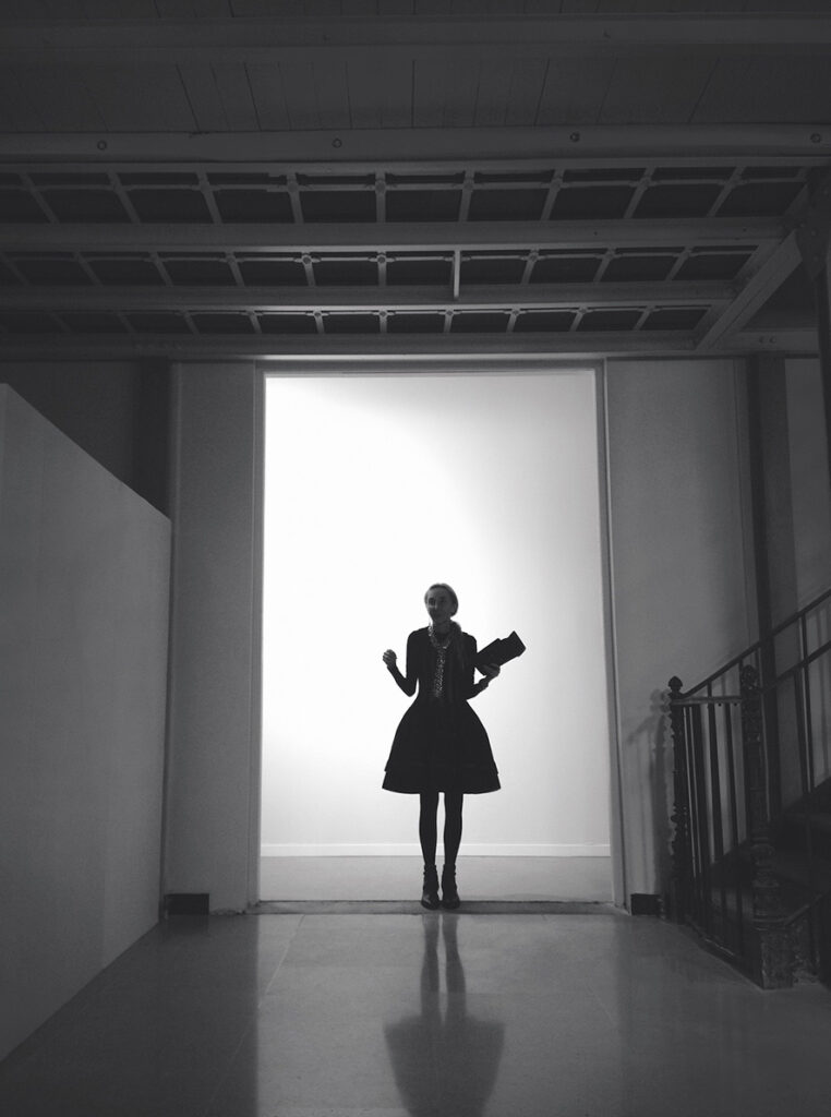 Dominique Issermann, “Carla Sozzani da Azzedine Alaïa”, Pargi 2014 © Dominique Issermann